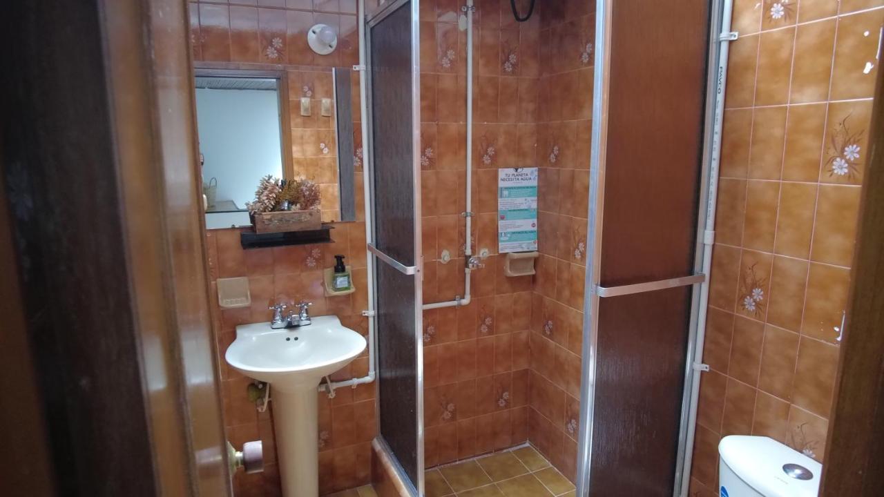 Way Maker 1 Hotel Богота Екстериор снимка