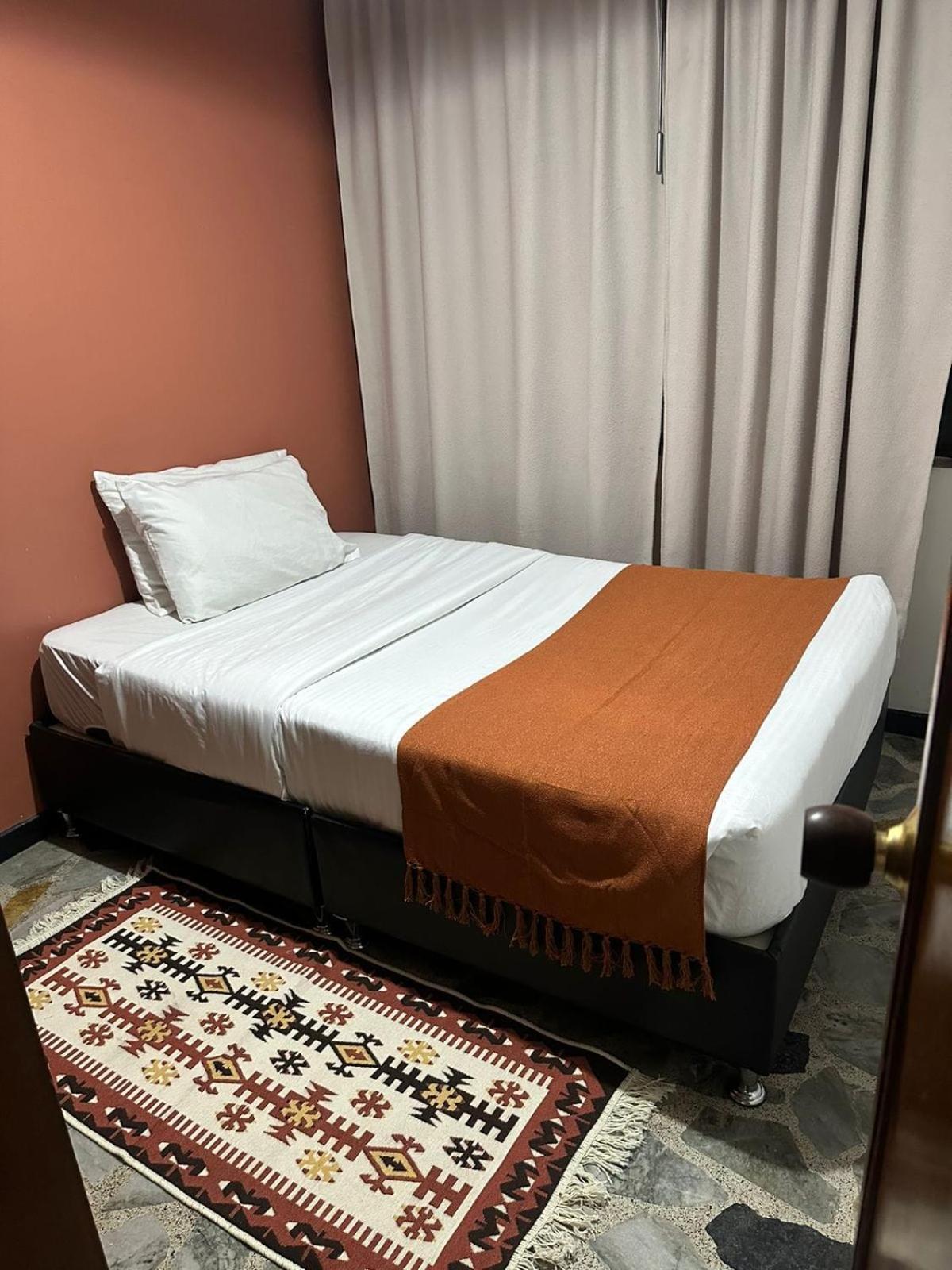 Way Maker 1 Hotel Богота Екстериор снимка