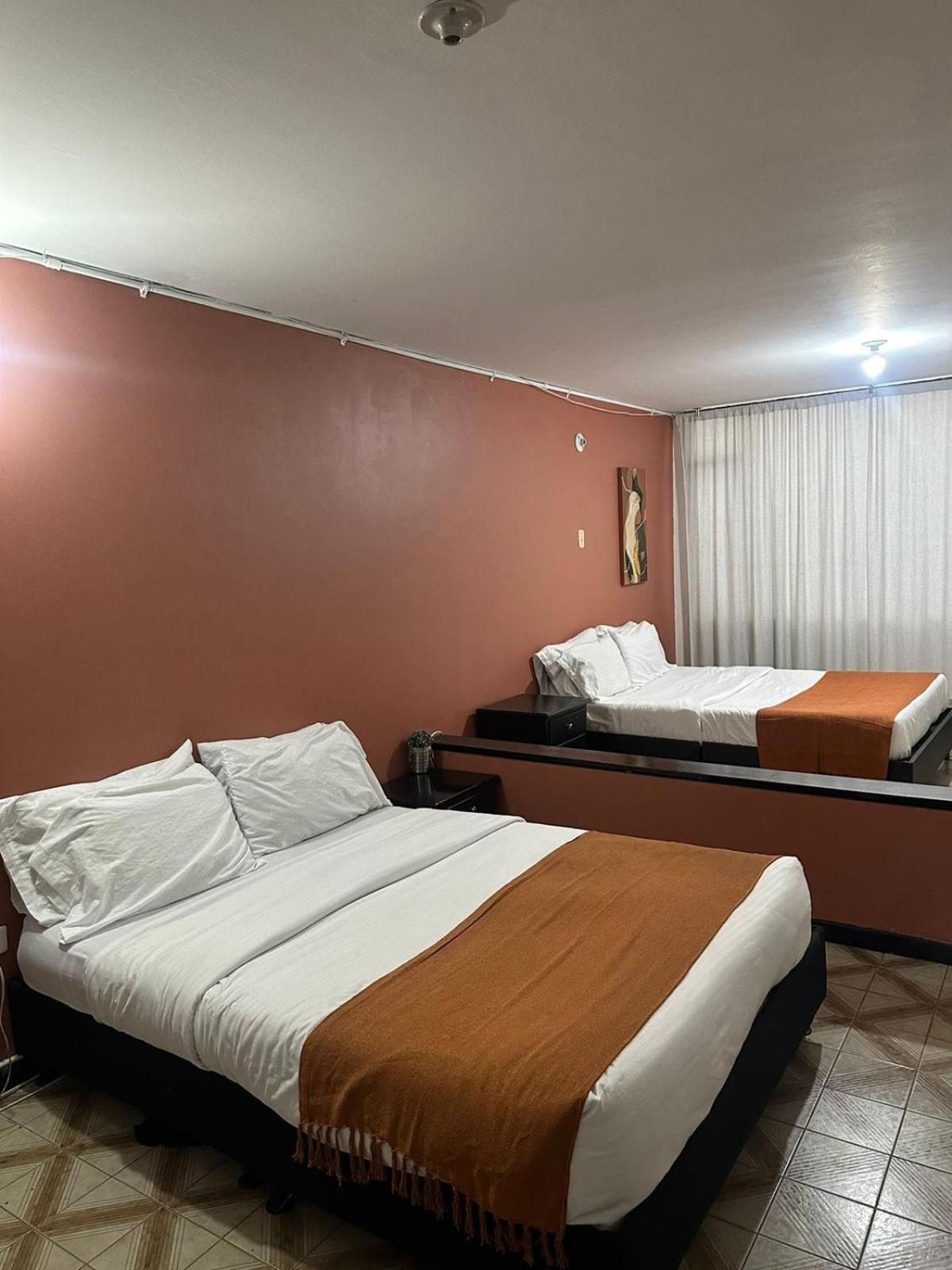 Way Maker 1 Hotel Богота Екстериор снимка