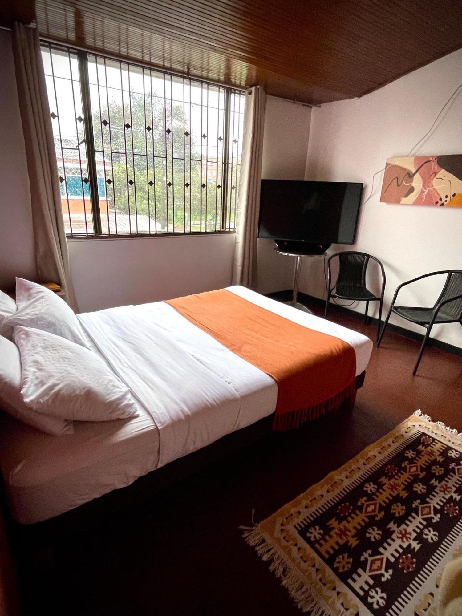 Way Maker 1 Hotel Богота Екстериор снимка