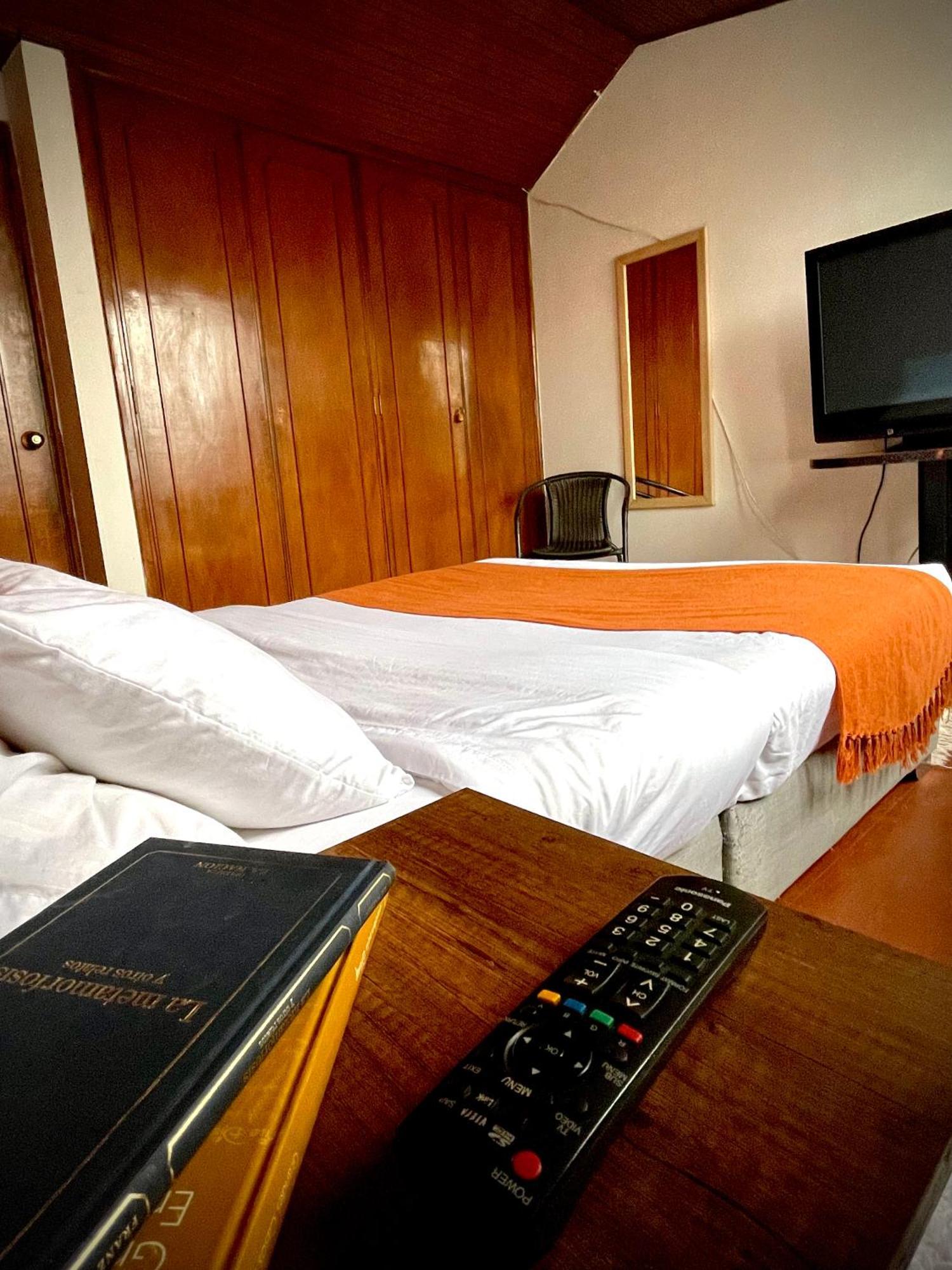 Way Maker 1 Hotel Богота Екстериор снимка