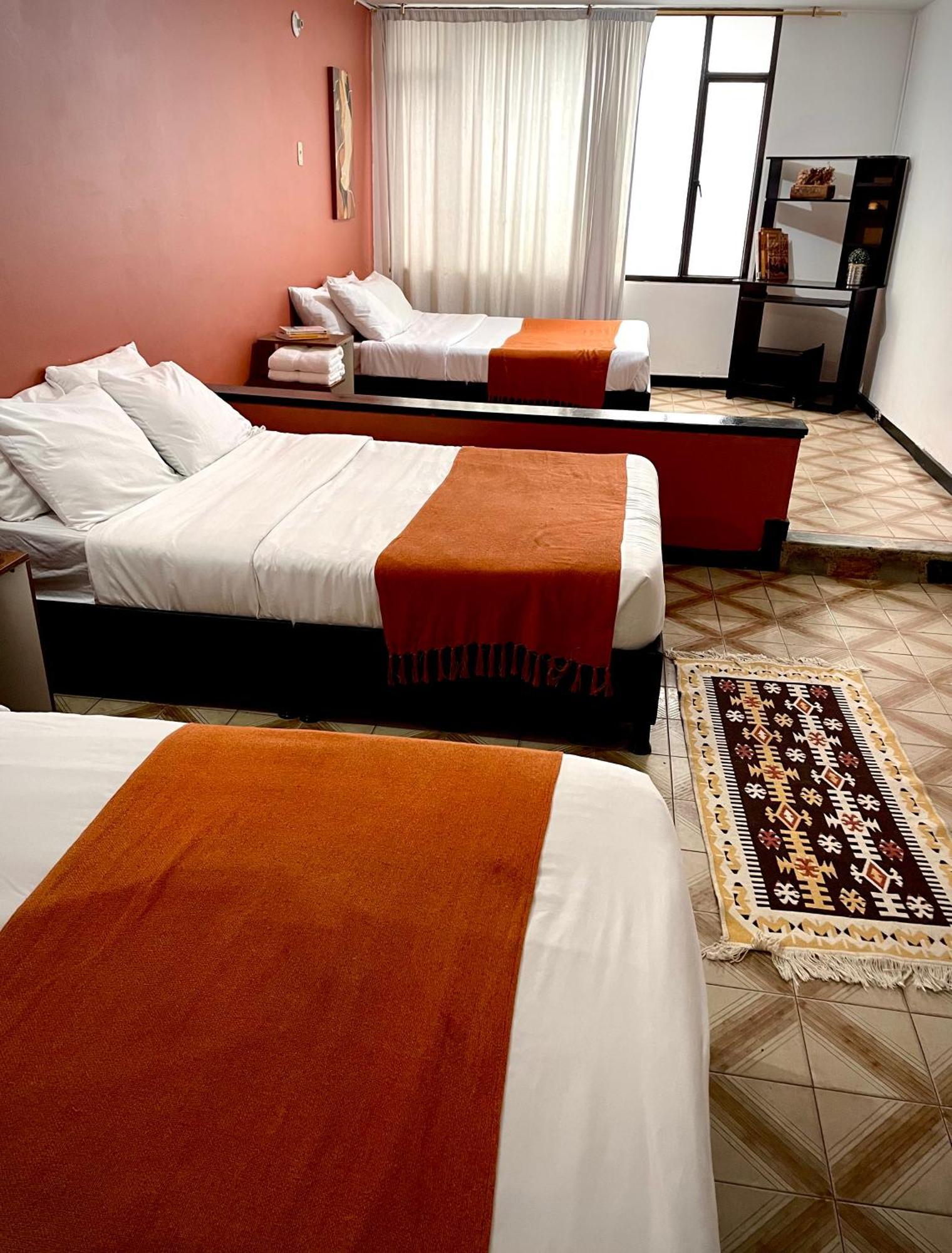 Way Maker 1 Hotel Богота Екстериор снимка