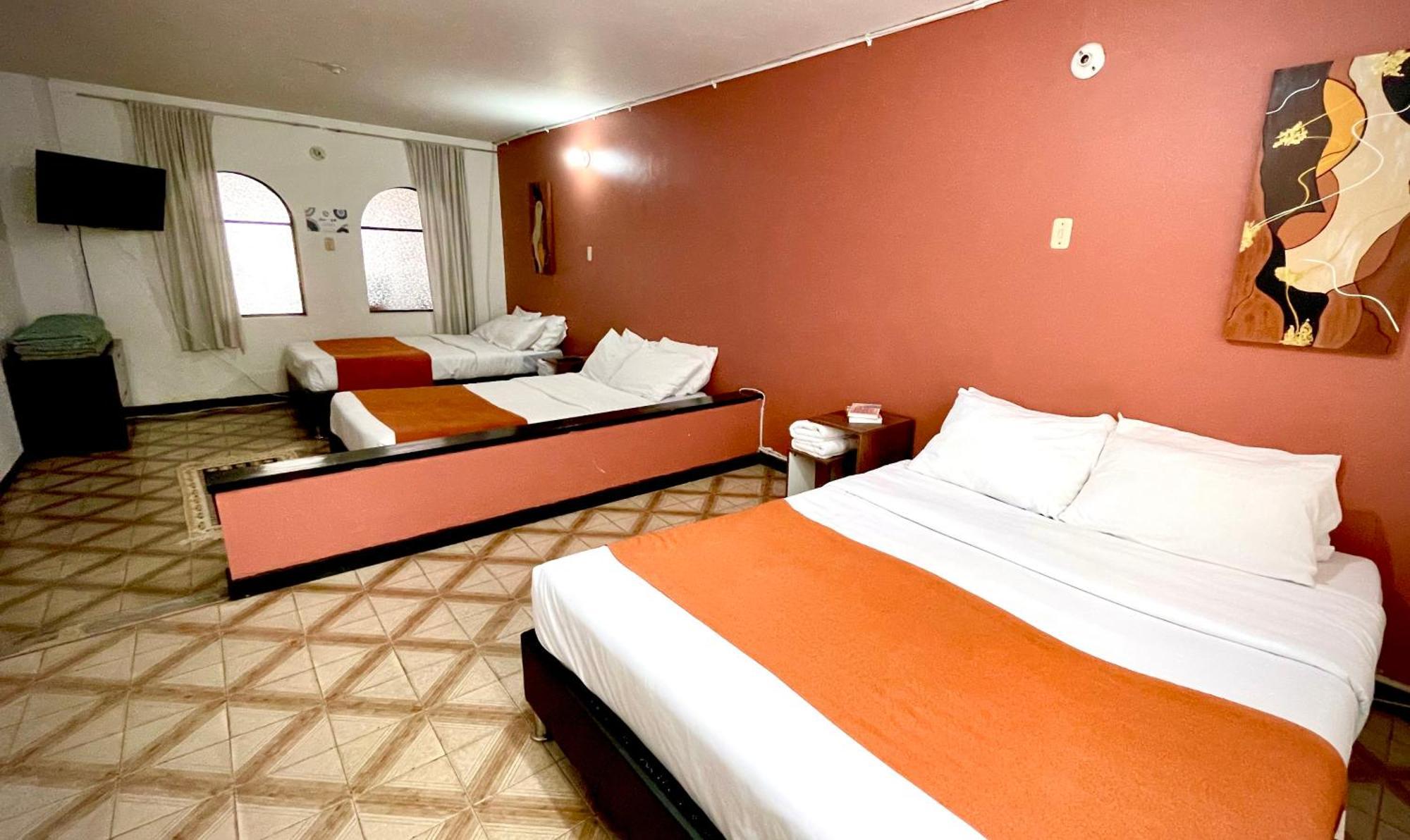 Way Maker 1 Hotel Богота Екстериор снимка